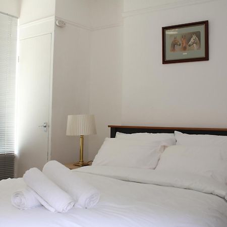 F2S Serviced Apartments 2Bedroom Terrace House With Free Wifi Netflix Suitable For Contractors Walking Distance To Train Station Derby Zewnętrze zdjęcie
