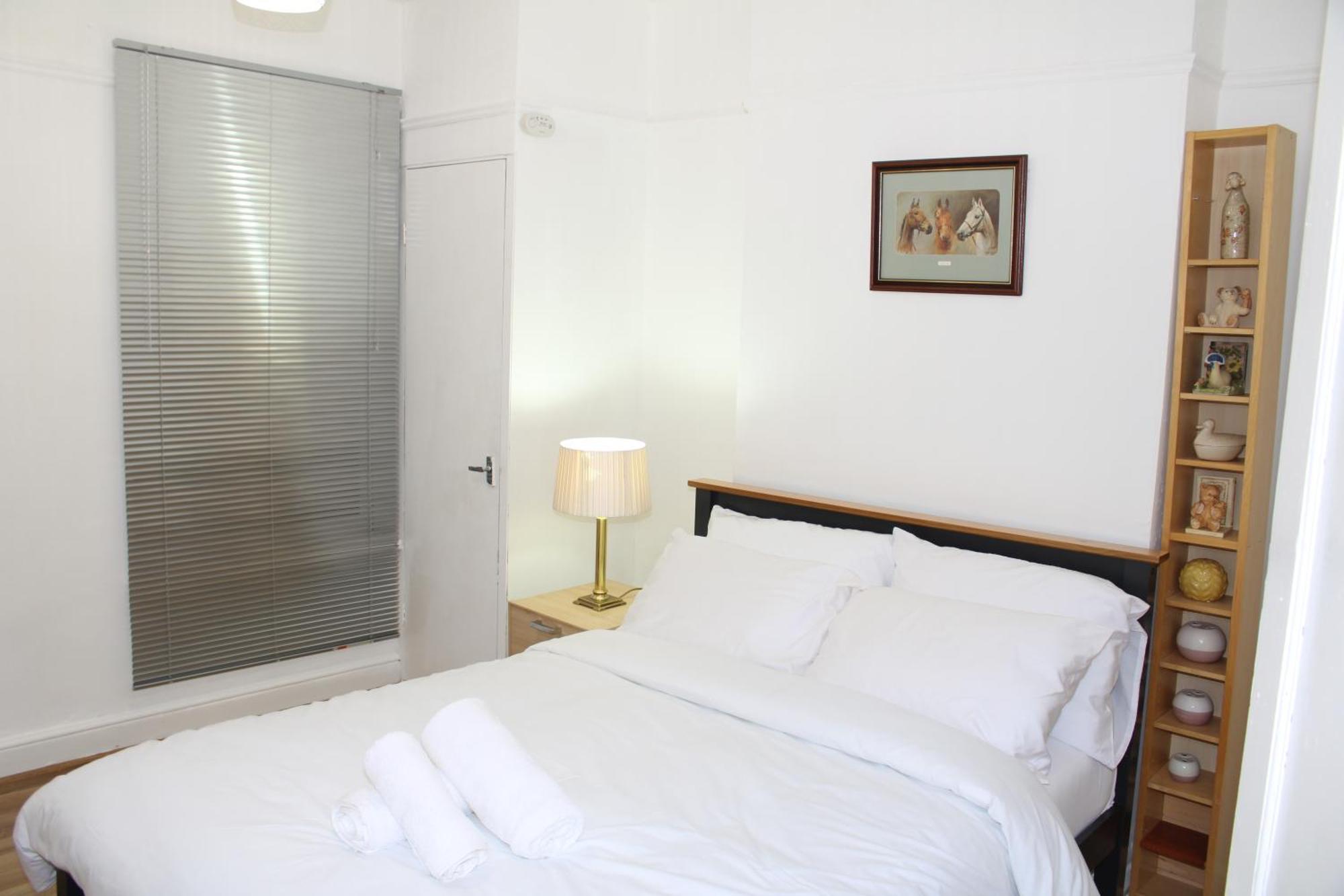 F2S Serviced Apartments 2Bedroom Terrace House With Free Wifi Netflix Suitable For Contractors Walking Distance To Train Station Derby Zewnętrze zdjęcie