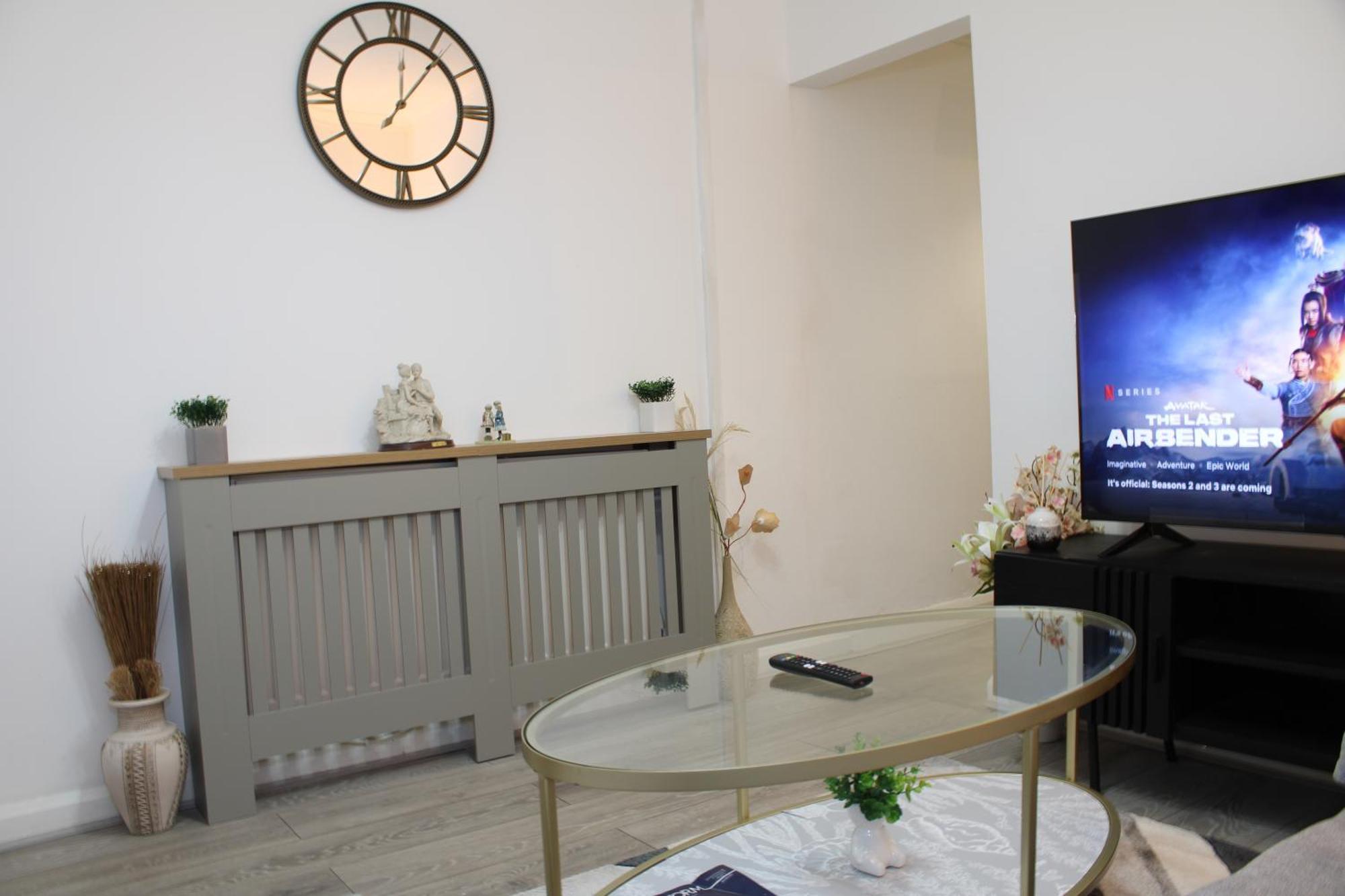 F2S Serviced Apartments 2Bedroom Terrace House With Free Wifi Netflix Suitable For Contractors Walking Distance To Train Station Derby Zewnętrze zdjęcie