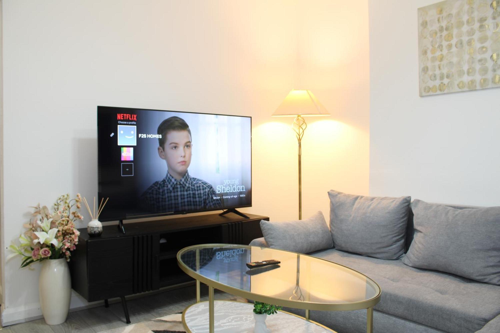 F2S Serviced Apartments 2Bedroom Terrace House With Free Wifi Netflix Suitable For Contractors Walking Distance To Train Station Derby Zewnętrze zdjęcie