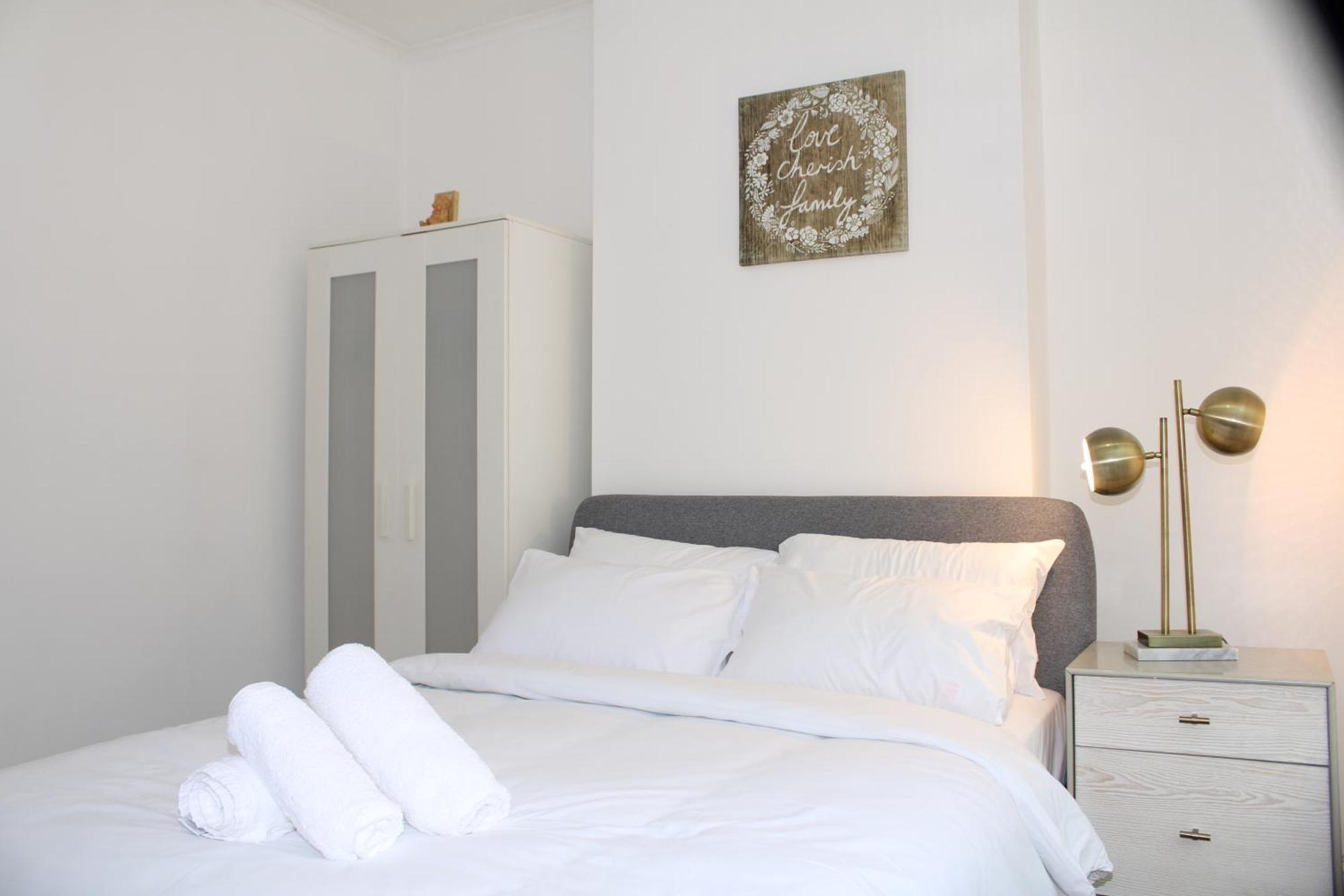 F2S Serviced Apartments 2Bedroom Terrace House With Free Wifi Netflix Suitable For Contractors Walking Distance To Train Station Derby Zewnętrze zdjęcie