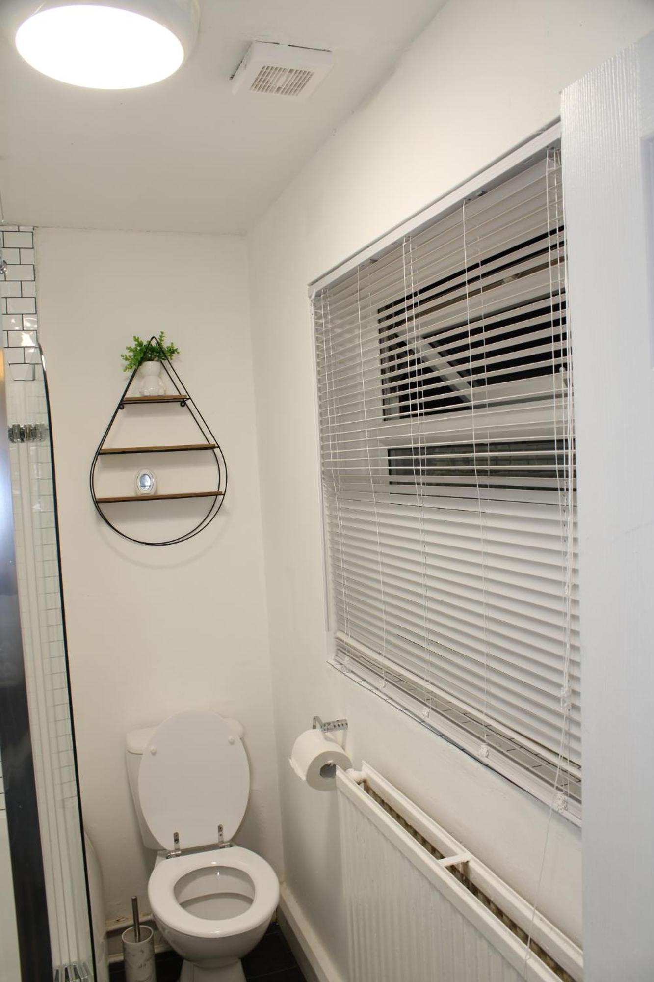 F2S Serviced Apartments 2Bedroom Terrace House With Free Wifi Netflix Suitable For Contractors Walking Distance To Train Station Derby Zewnętrze zdjęcie